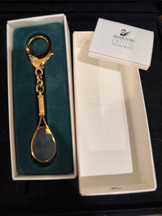 Swarovski Accessories - Swarovski Gold Teardrop Crystal Key  with Clear Crystal